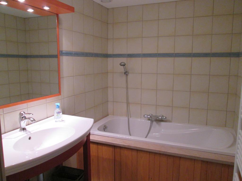Chambre D'Hotes "Les Bordes" Marzy Habitación foto
